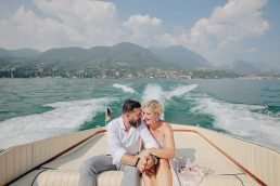Engagement photo session outfit ideas Lake Garda Italy