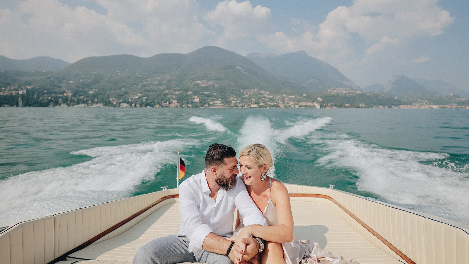 Engagement photo session outfit ideas Lake Garda Italy
