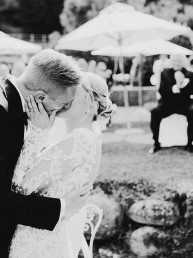 first kiss must have wedding photography