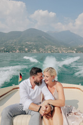 Engagement photo session outfit ideas Lake Garda Italy